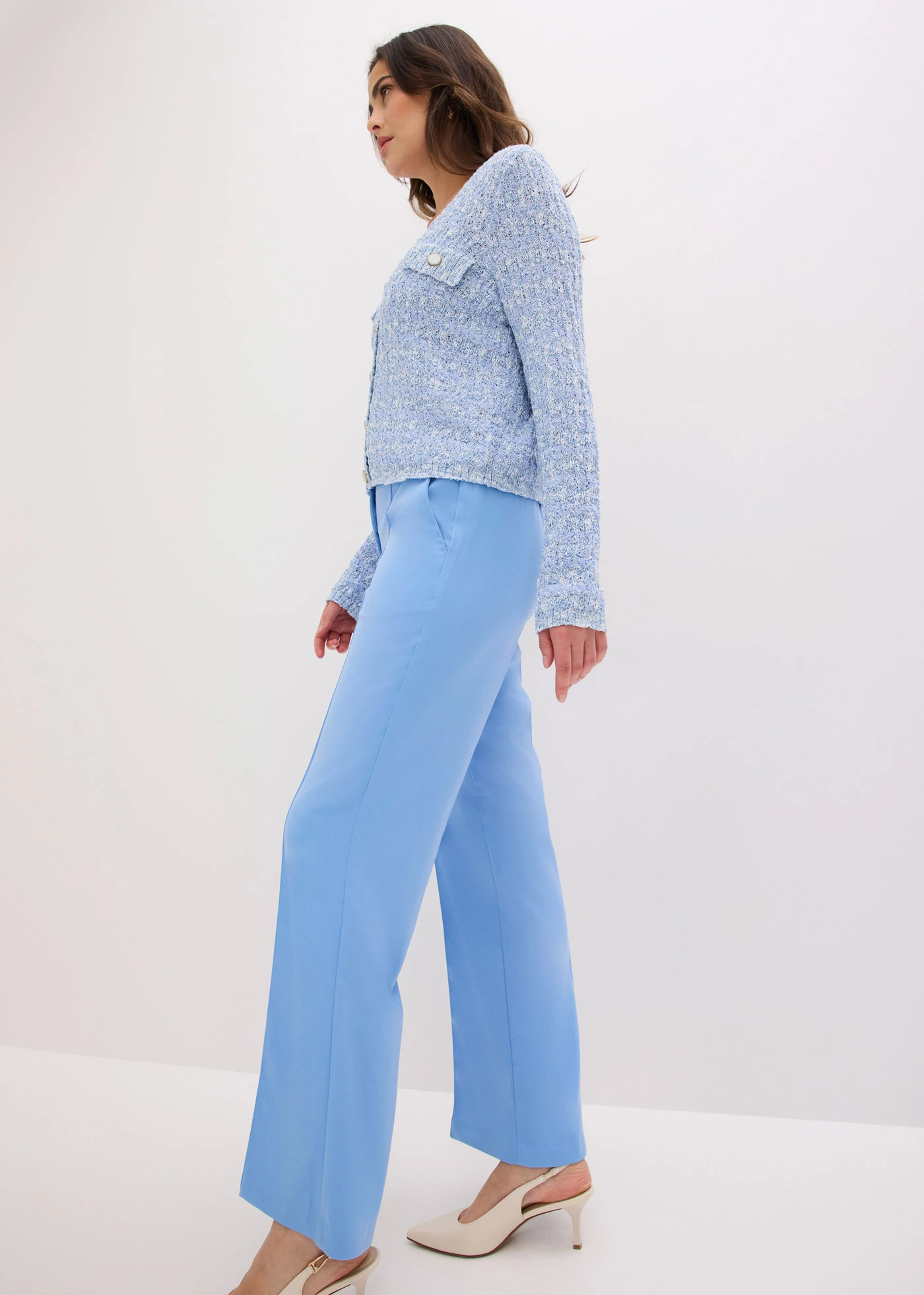 Pantalon de tailleur, coupe flare • bleu moyen • Boutique bonprix
