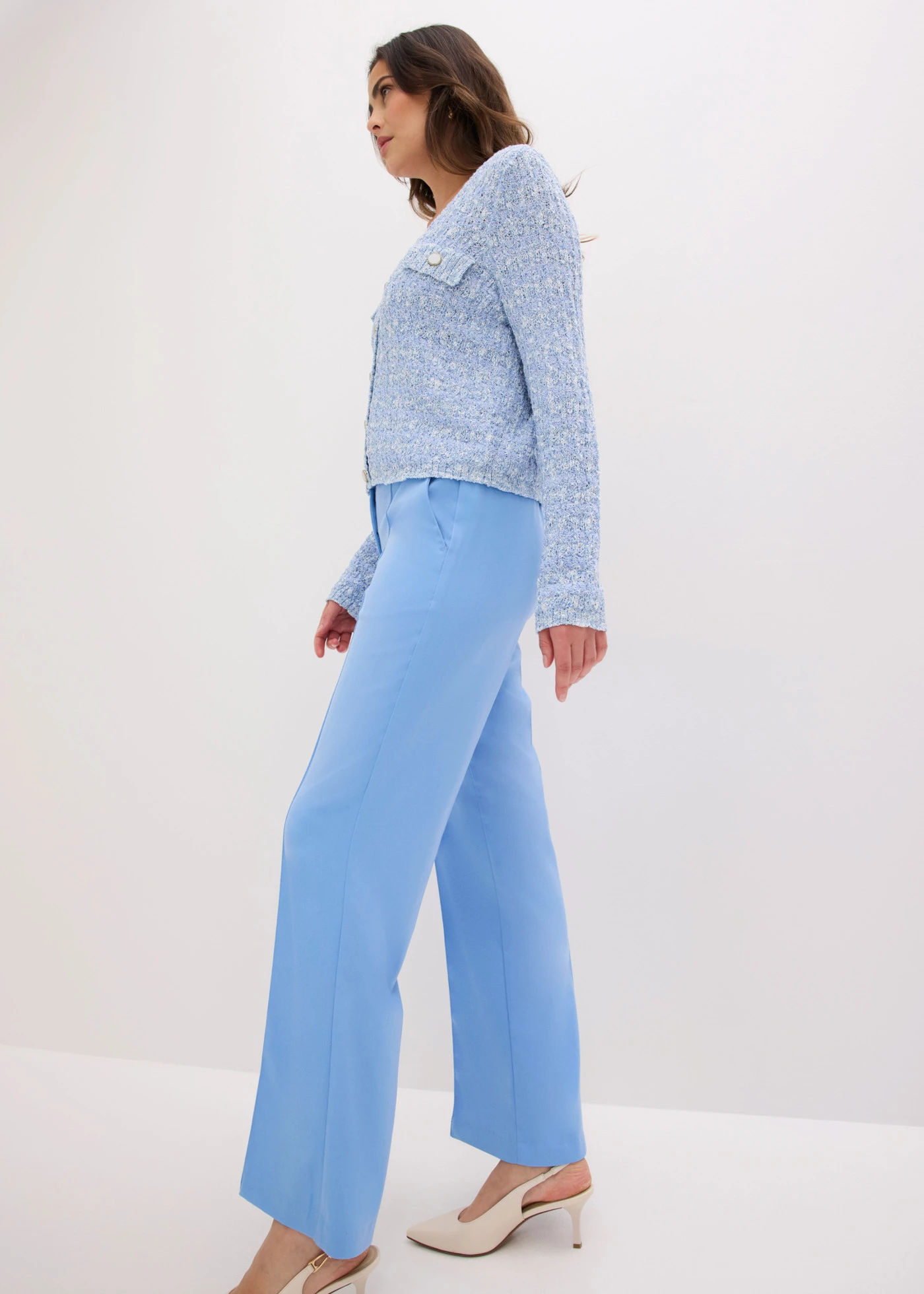 Pantalon de tailleur, jambe évasée • bleu moyen • Boutique bonprix