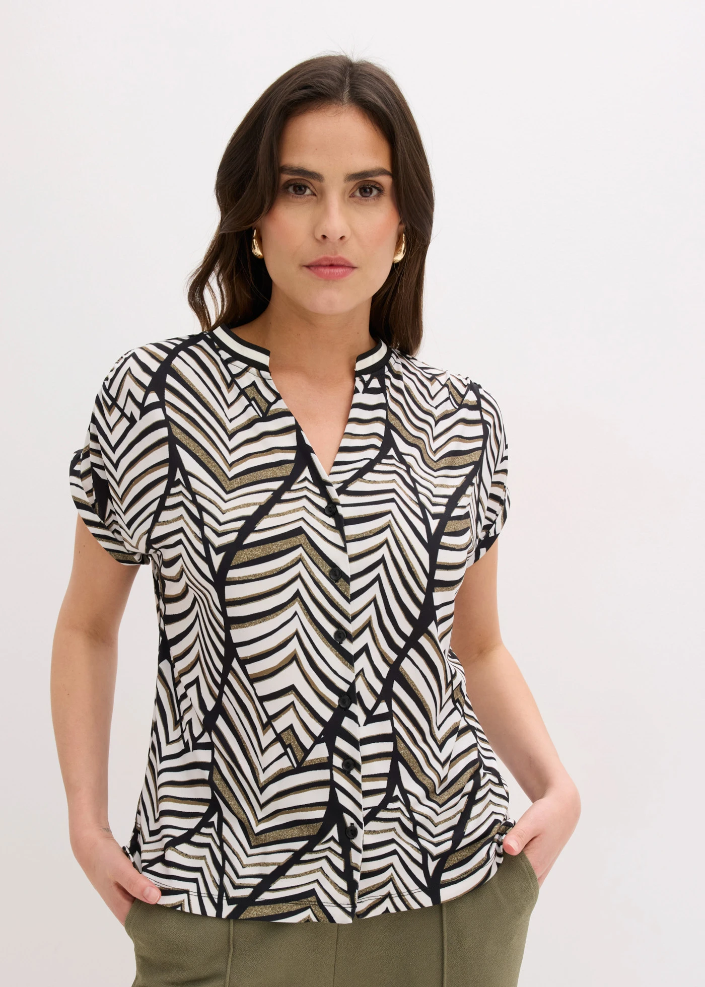 Blúz fazonú póló • fekete-gyöngyfehér • bonprix áruház