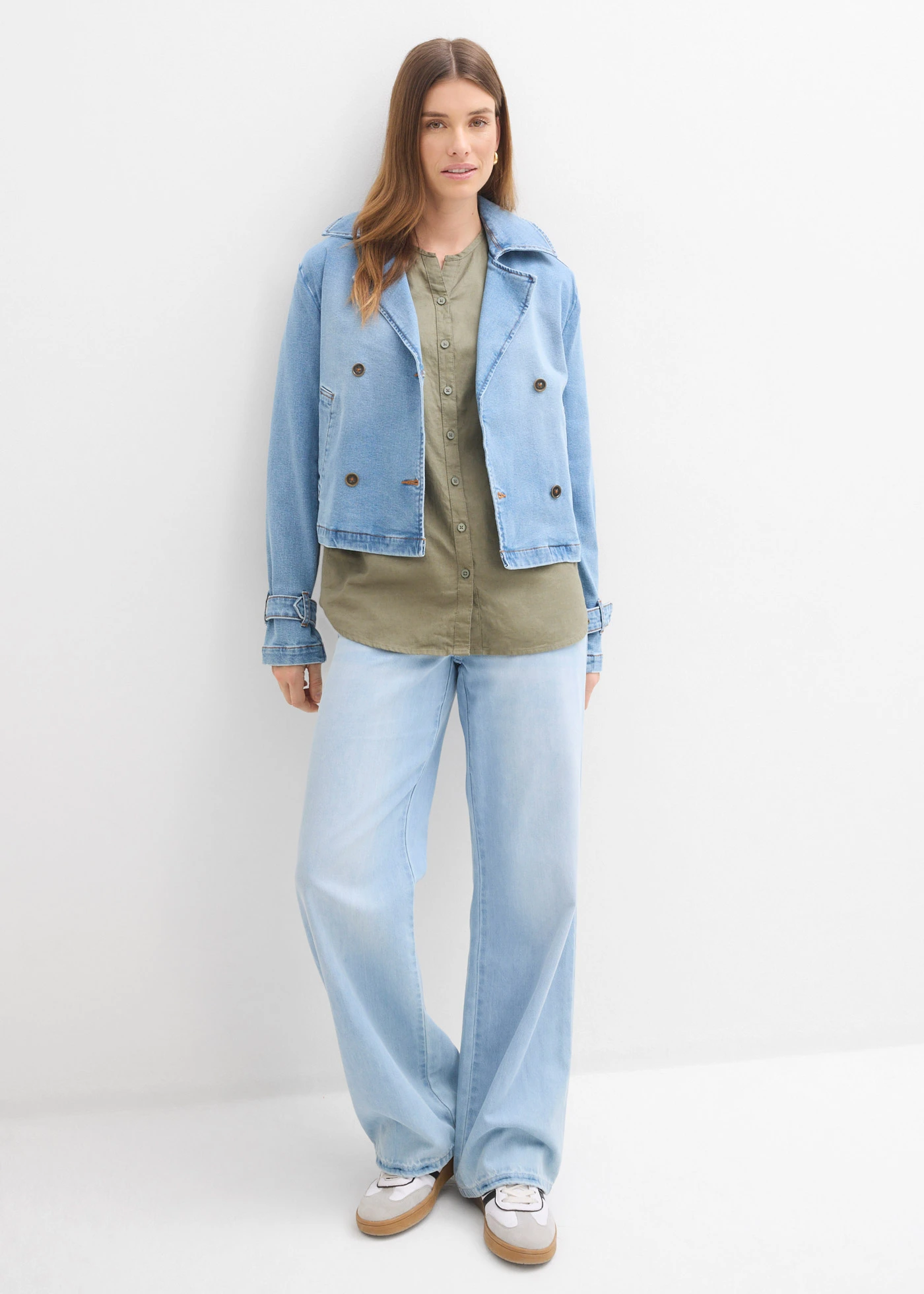 Bluzka z domieszką lnu i rękawami 3/4 • oliwkowy • sklep bonprix