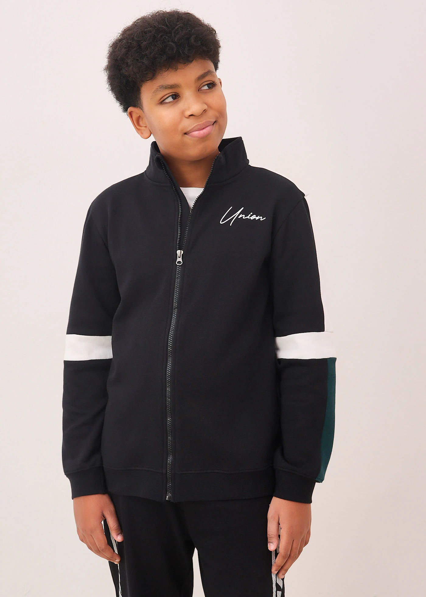 Casual sweatvest van puur biologisch katoen • zwart • bonprix online shop