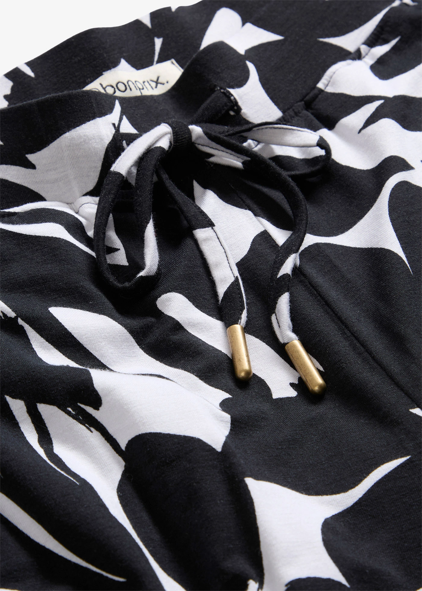 Jersey broek van viscose-mix • zwart/wit gedessineerd • bonprix online shop