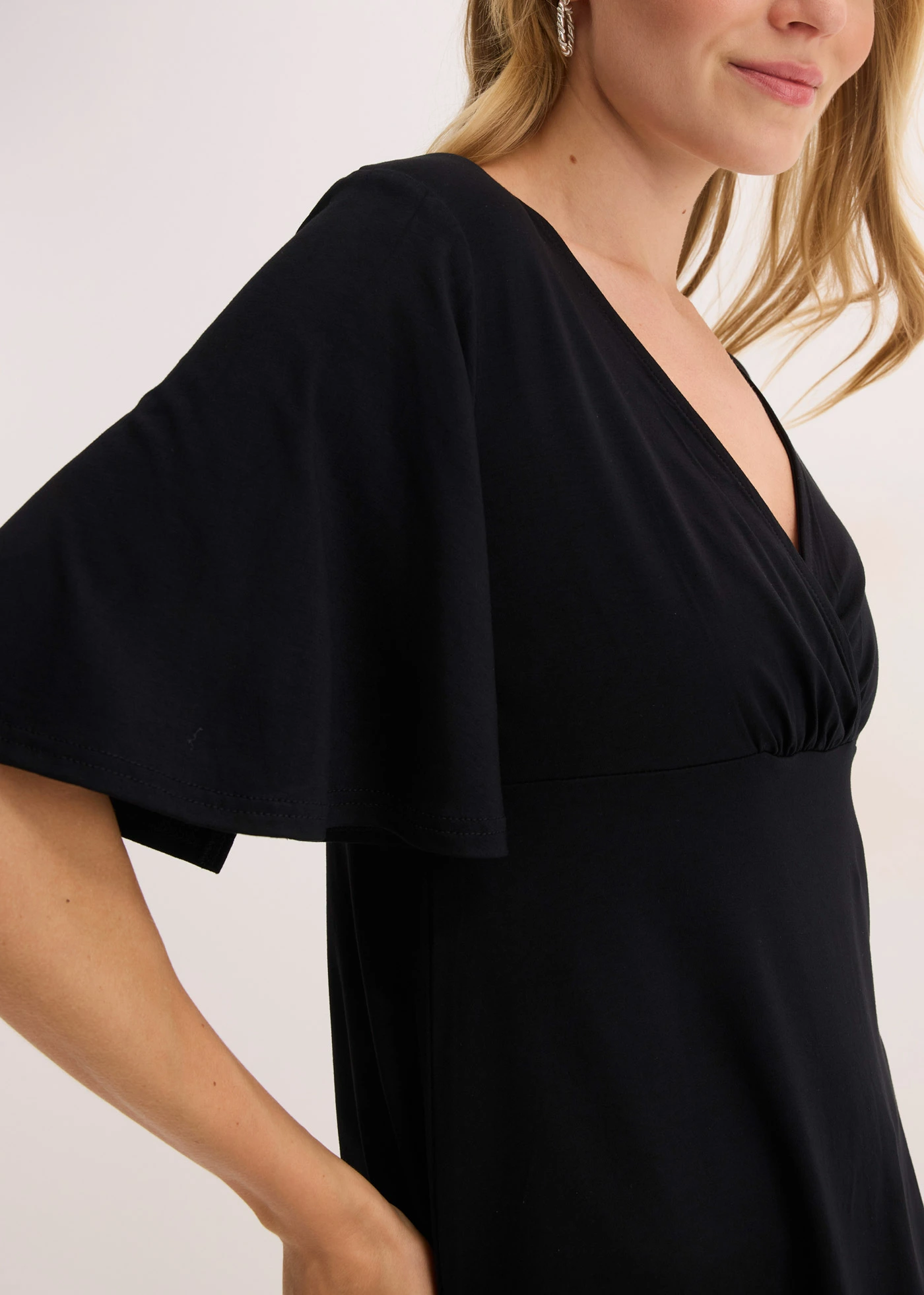 Bluză din jerse cu decolteu adânc • negru • magazin bonprix