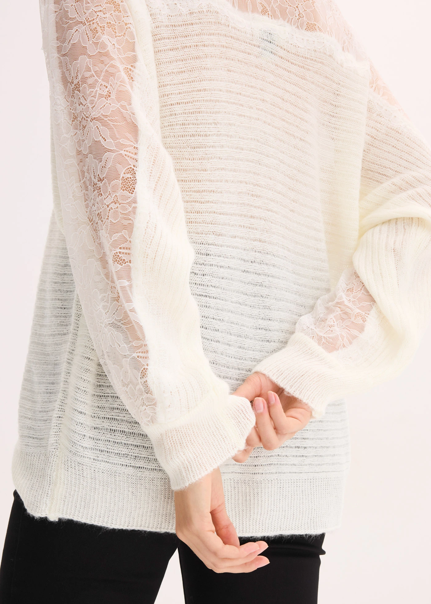 Off shoulder trui met kant • wolwit • bonprix online shop