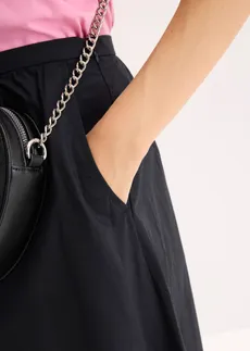 Jupe midi en coton extensible • noir • Boutique bonprix