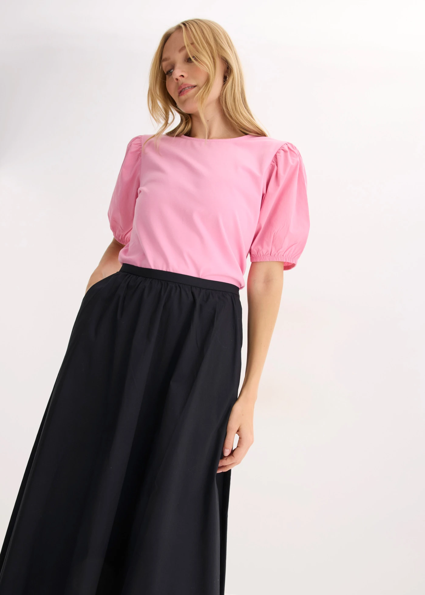 Jupe midi en coton extensible • noir • Boutique bonprix