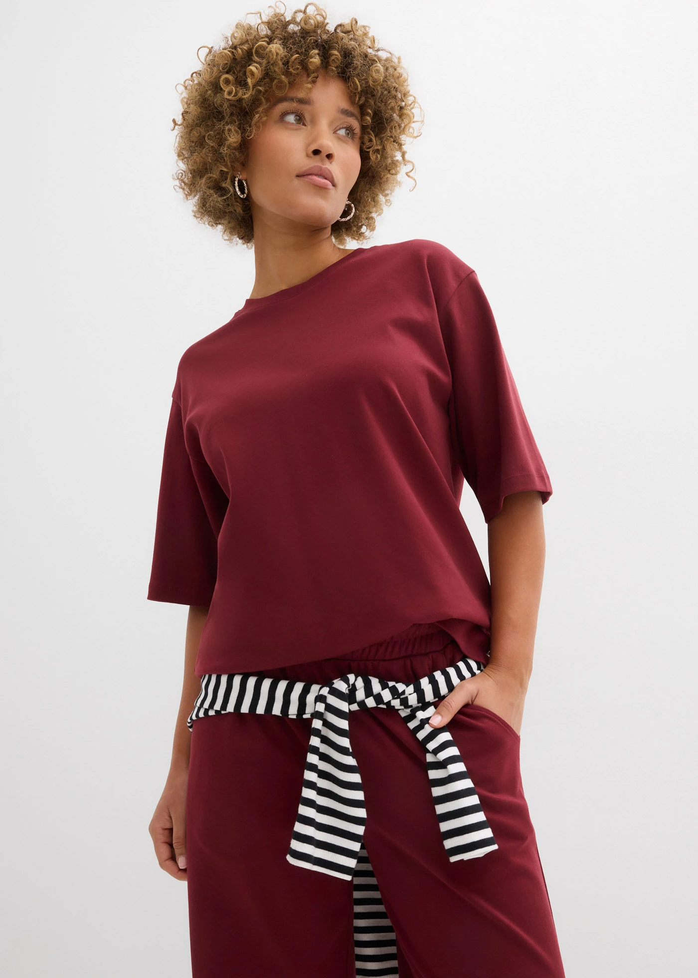 T-shirt long en interlock • rouge rubis • Boutique bonprix