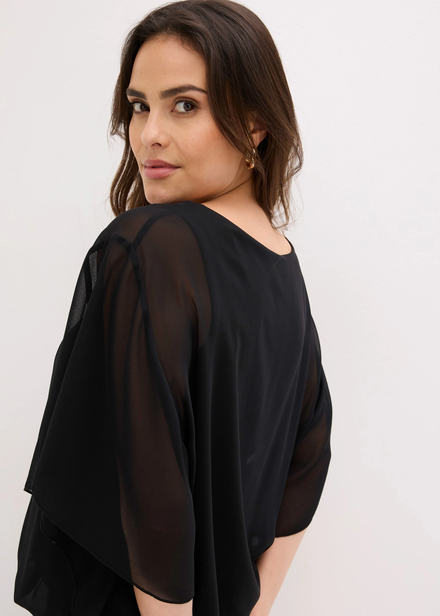 Chiffon blouse met vleermuismouwen • zwart • bonprix online shop