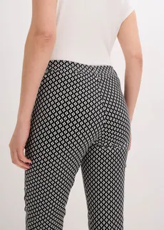 Pantalon 7/8 extensible en bengaline • noir-écru graphique • Boutique bonprix