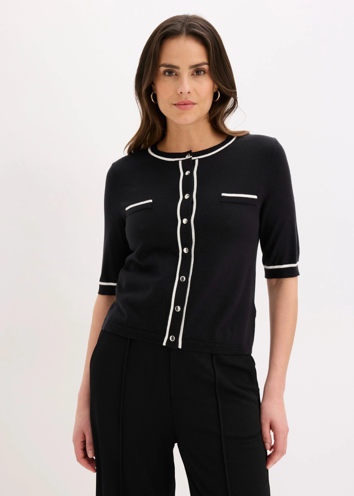 Jachetă tricotată cu viscoză • negru/ecru • magazin bonprix