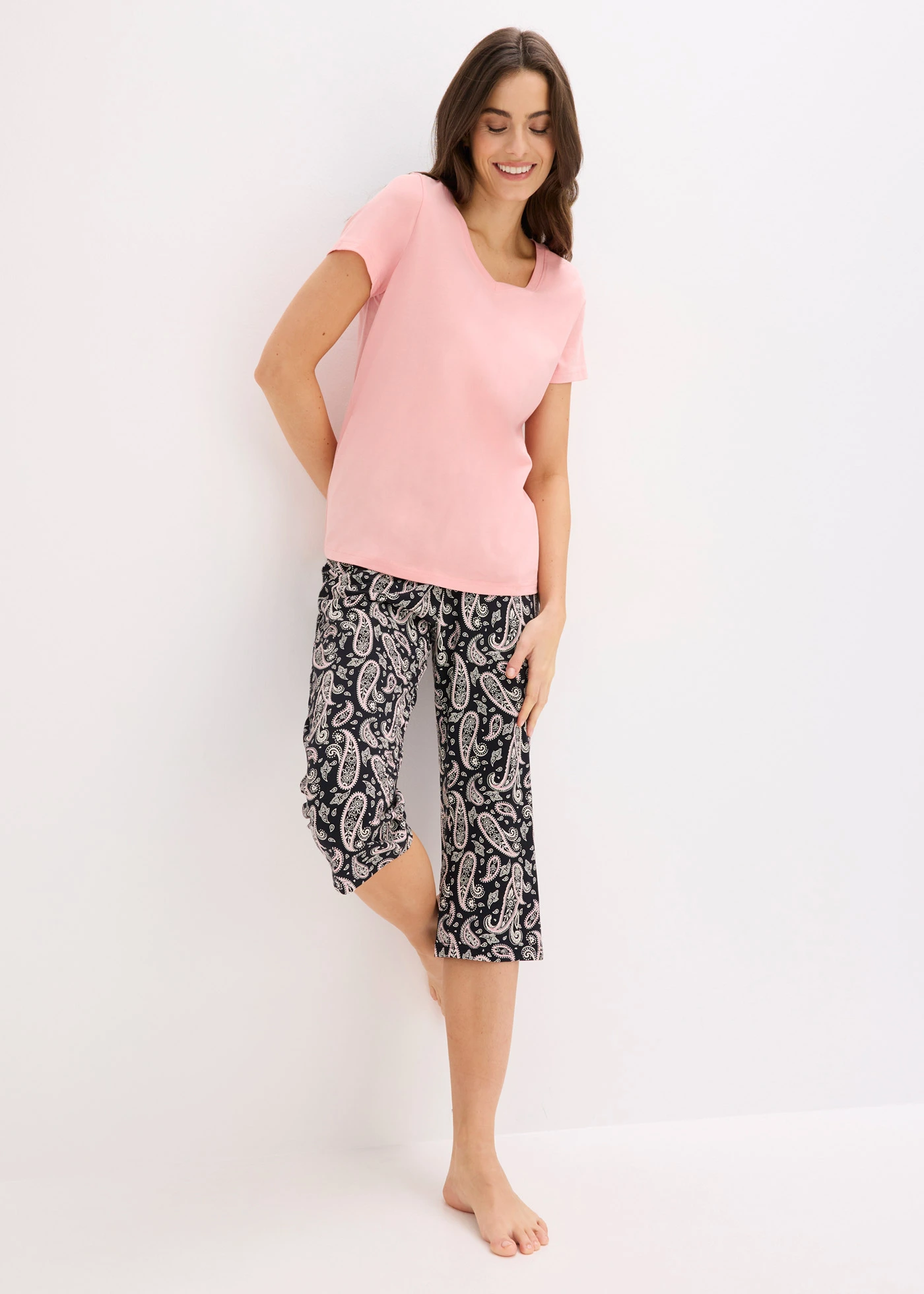Bas et 2 hauts de pyjama 100% coton (ens. 3 pces) • noir-rose pâle paisley • Boutique bonprix