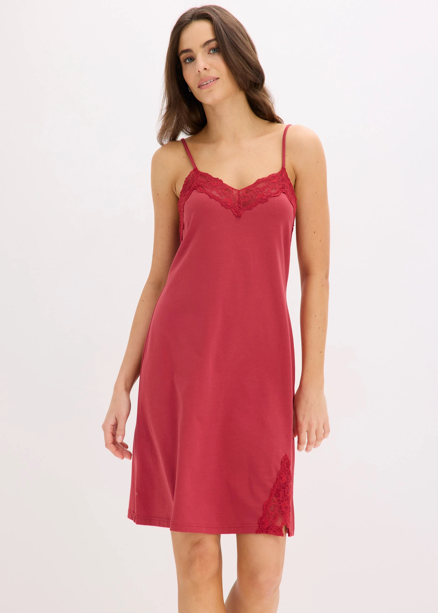 Nuisette courte à bretelles spaghetti • rouge cerise • Boutique bonprix