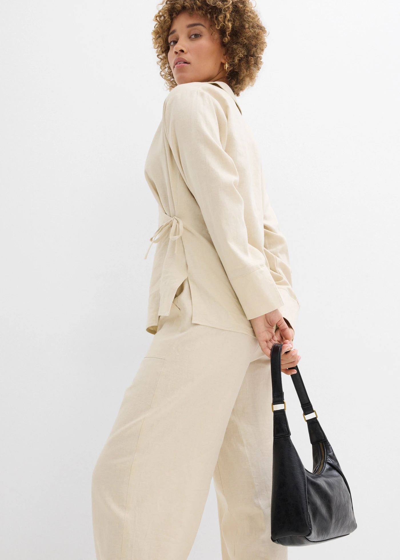 Pantalon barrel léger en lin mélangé • sable clair • Boutique bonprix