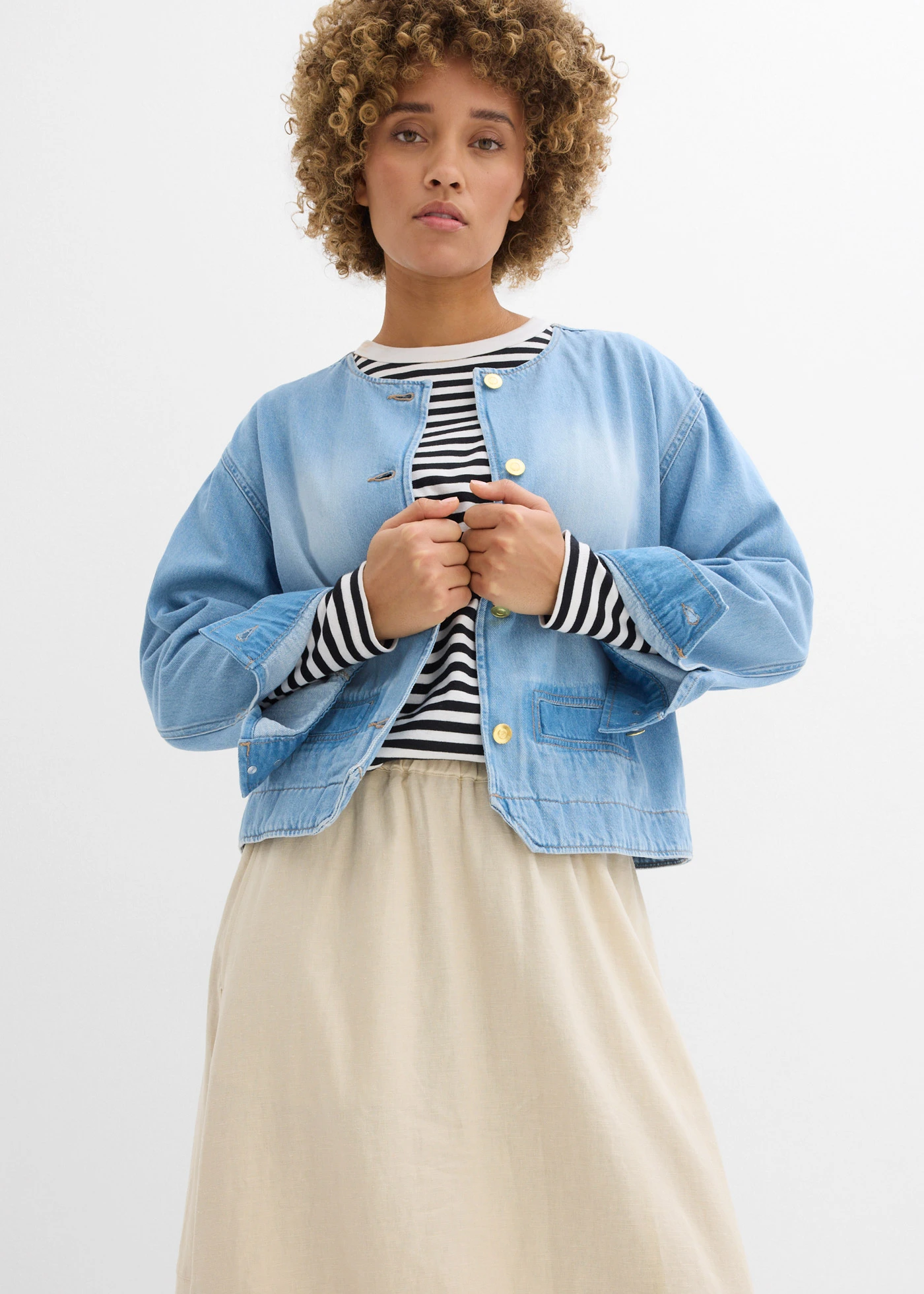 Jupe midi légère • sable clair • Boutique bonprix