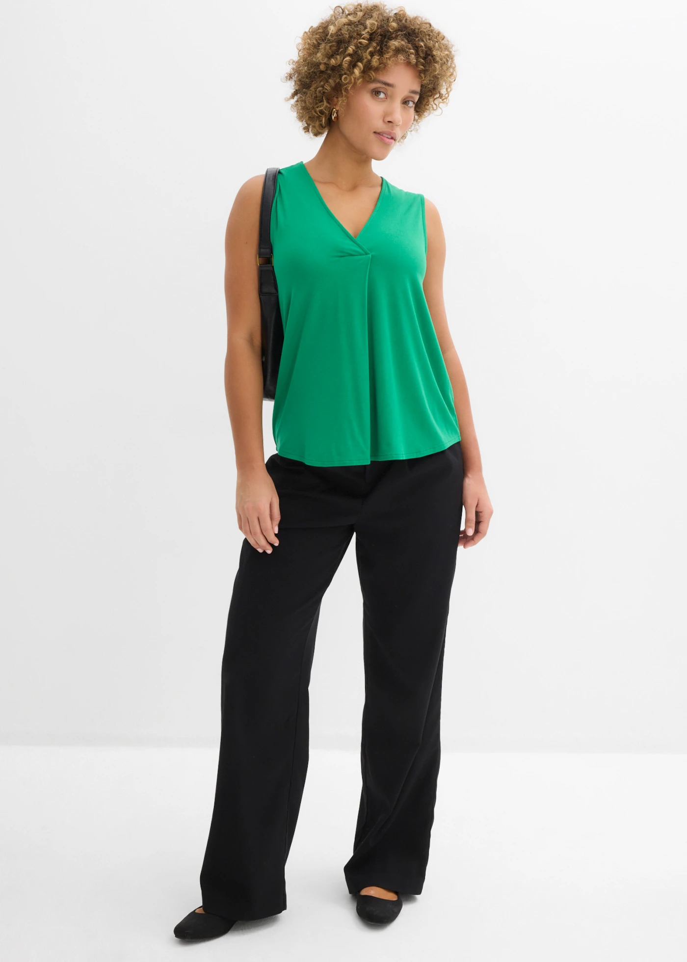 Top z jemného viskózového mixu • drahokamovo zelená • obchod bonprix