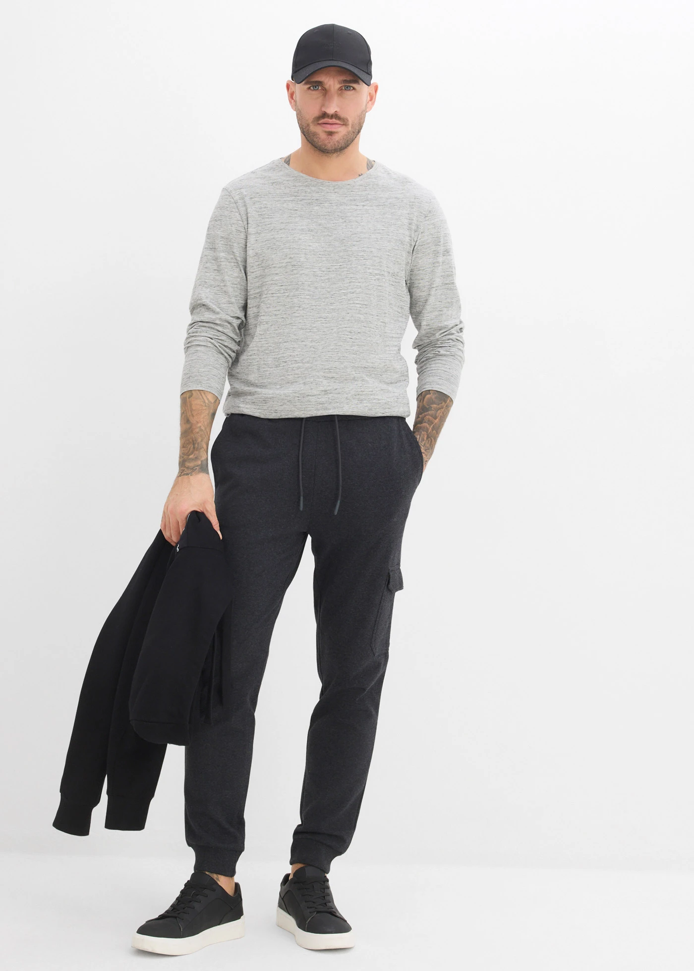 Joggingové cargo kalhoty, střih Regular Fit • antracitový melír • bonprix obchod