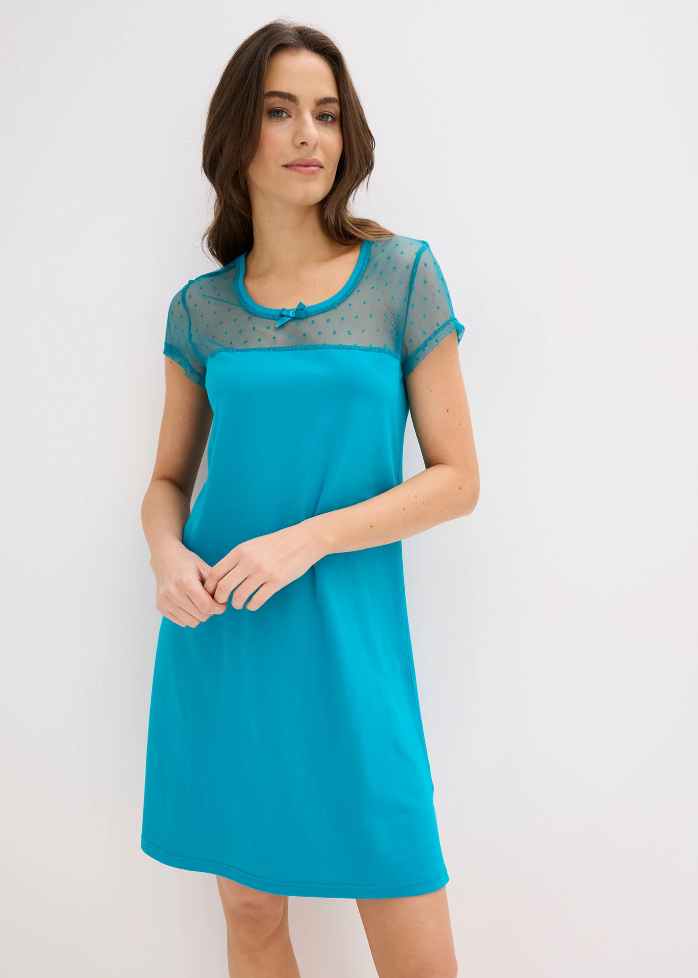 Chemise de nuit courte en coton • bleu lagon • Boutique bonprix