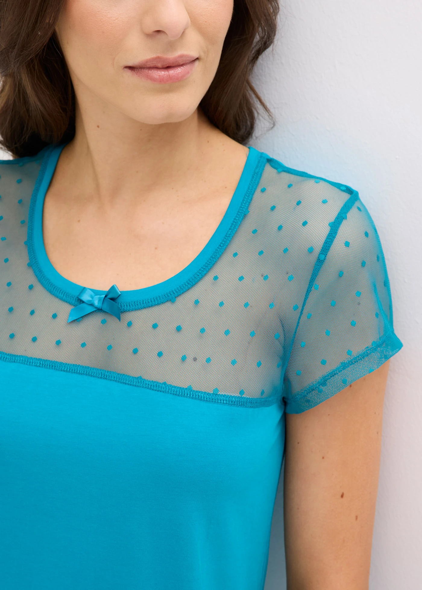 Chemise de nuit courte en coton • bleu lagon • Boutique bonprix