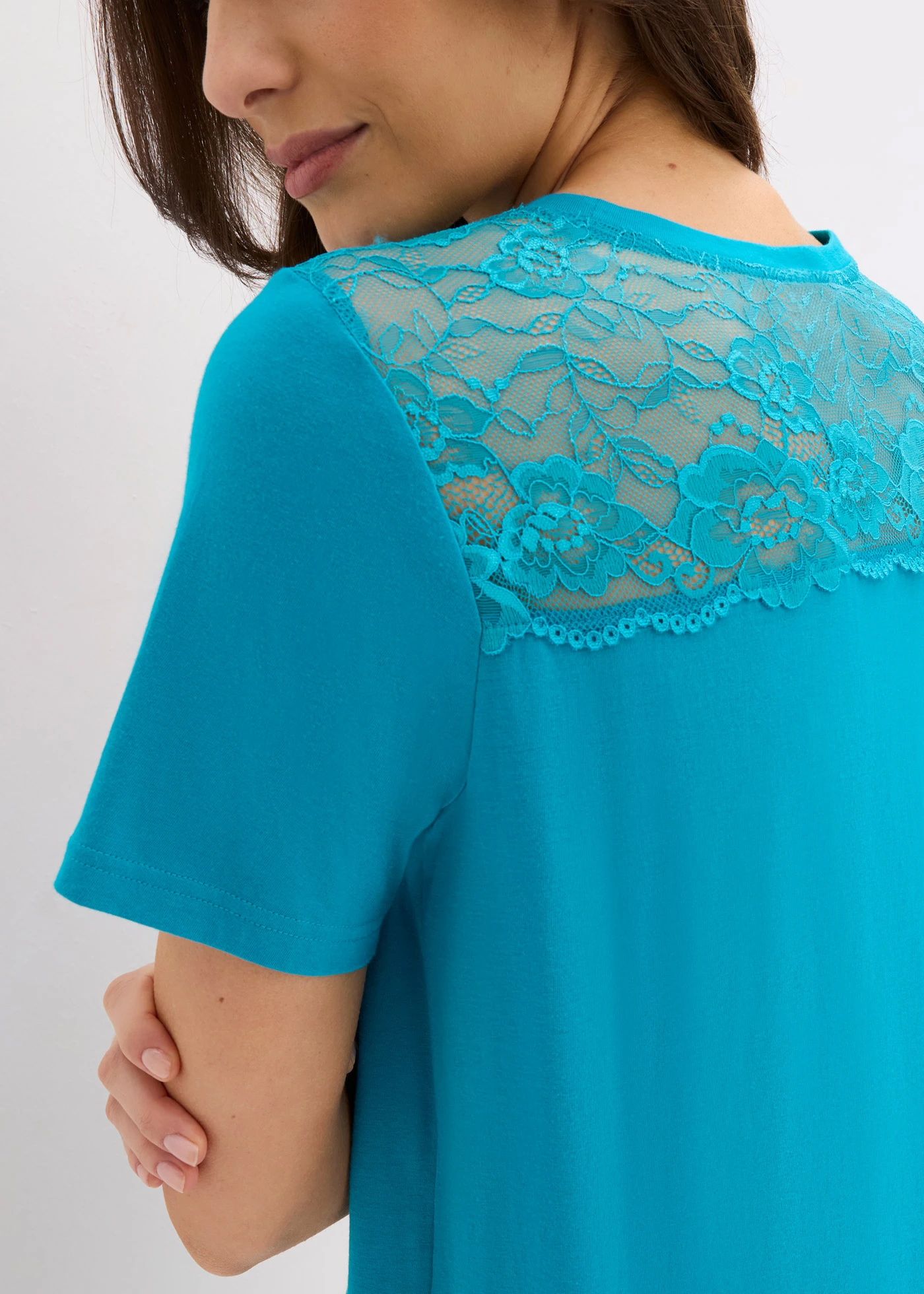 Chemise de nuit courte et douce • bleu lagon • Boutique bonprix