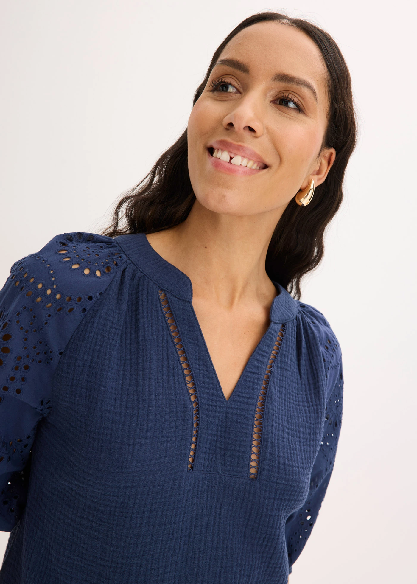 Tunique aérienne en gaze de coton • bleu foncé • Boutique bonprix