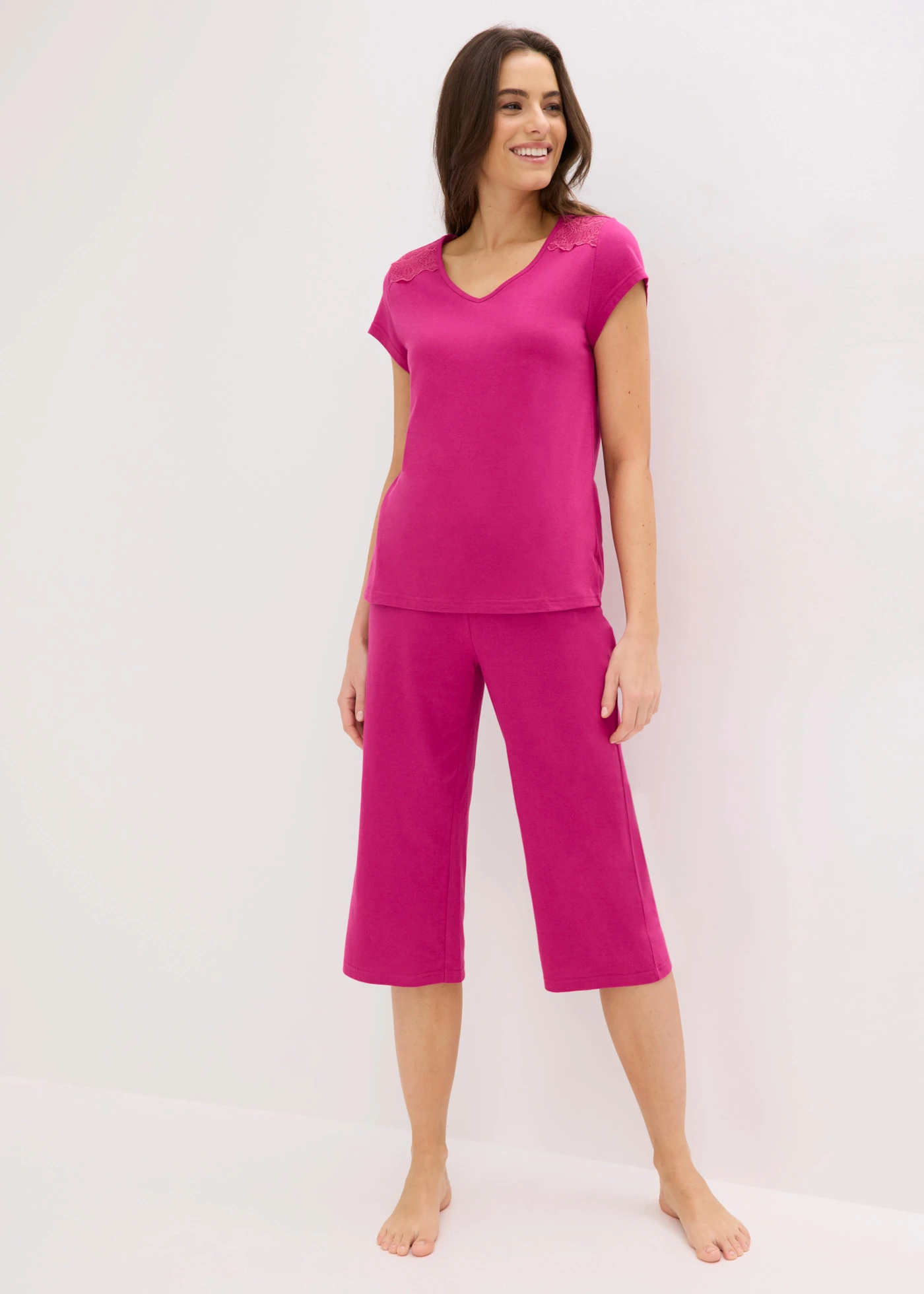 Pijama capri cu pantaloni culotte largi • pink-fucsia • magazin bonprix