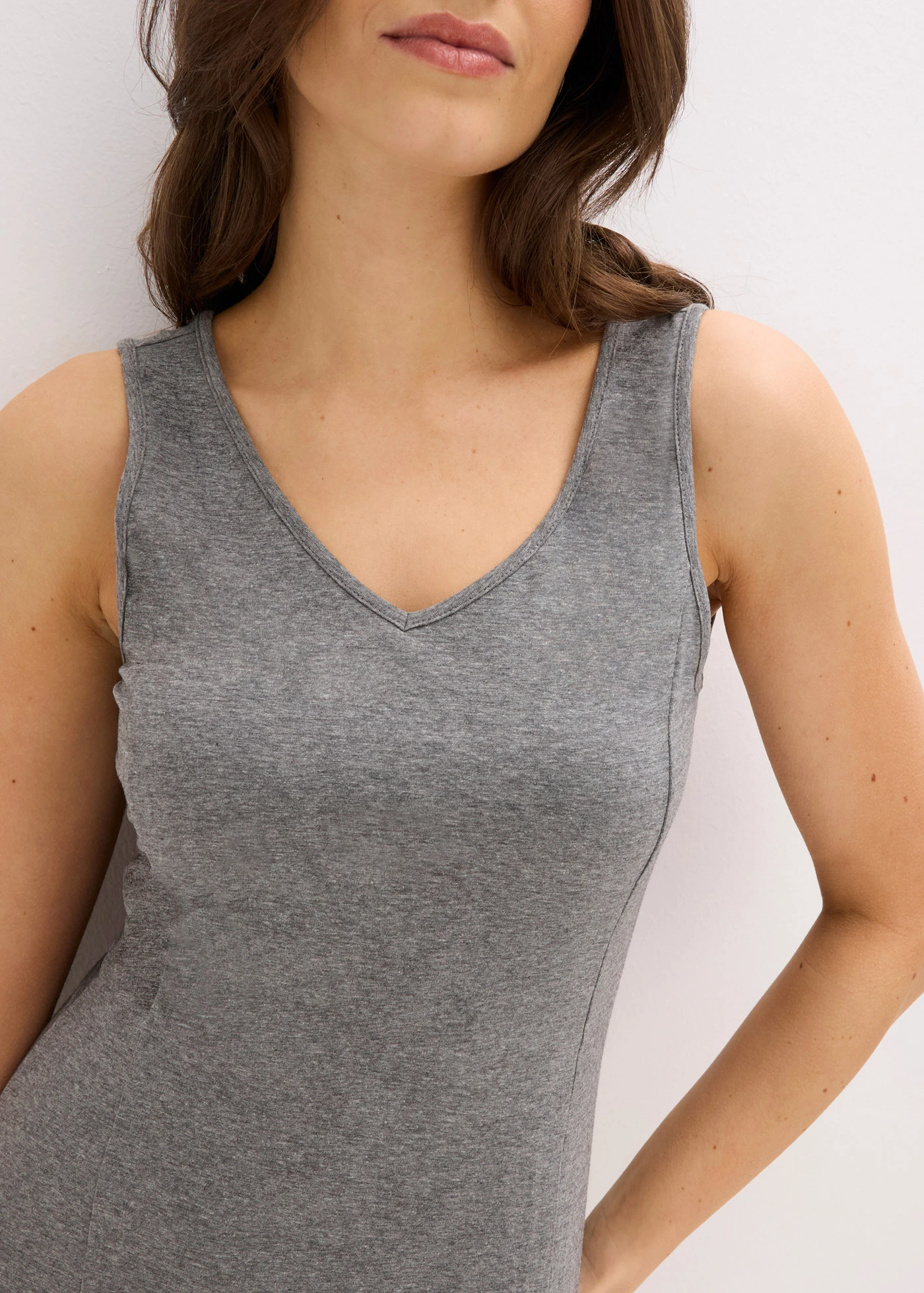 Chemise de nuit à fente • gris chiné • Boutique bonprix