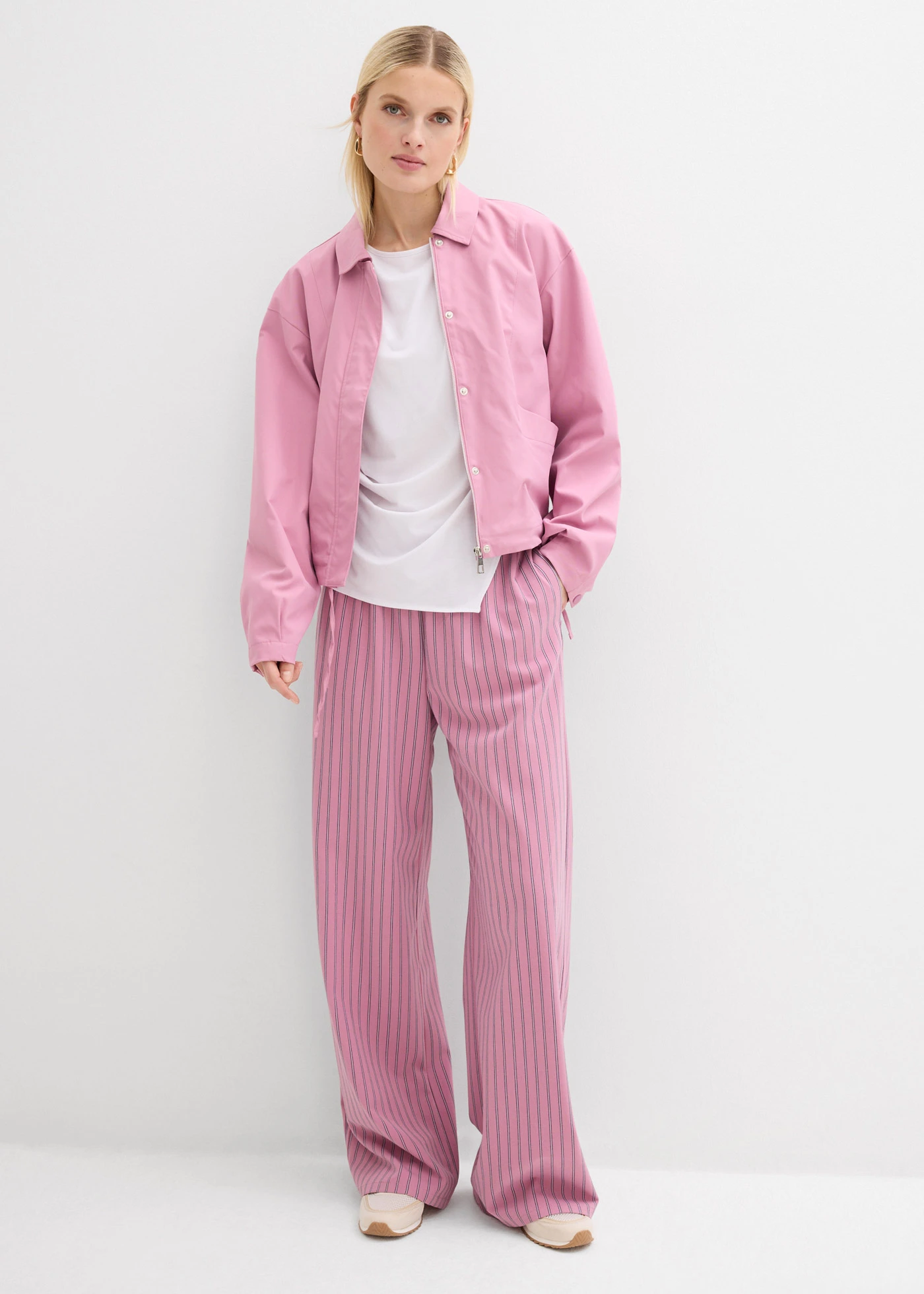 Instapbroek van soepele stof • mauve/wit/donkerblauw verticaal gestreept • bonprix online shop