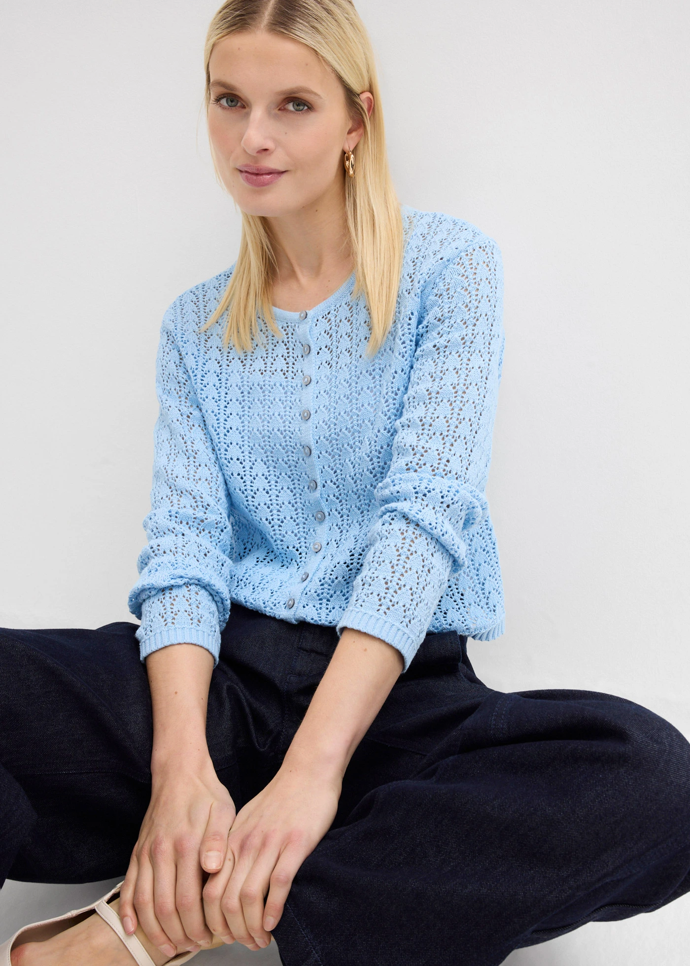 Jachetă tricotată cu model ajurat din bumbac 100% • bleu • magazin bonprix