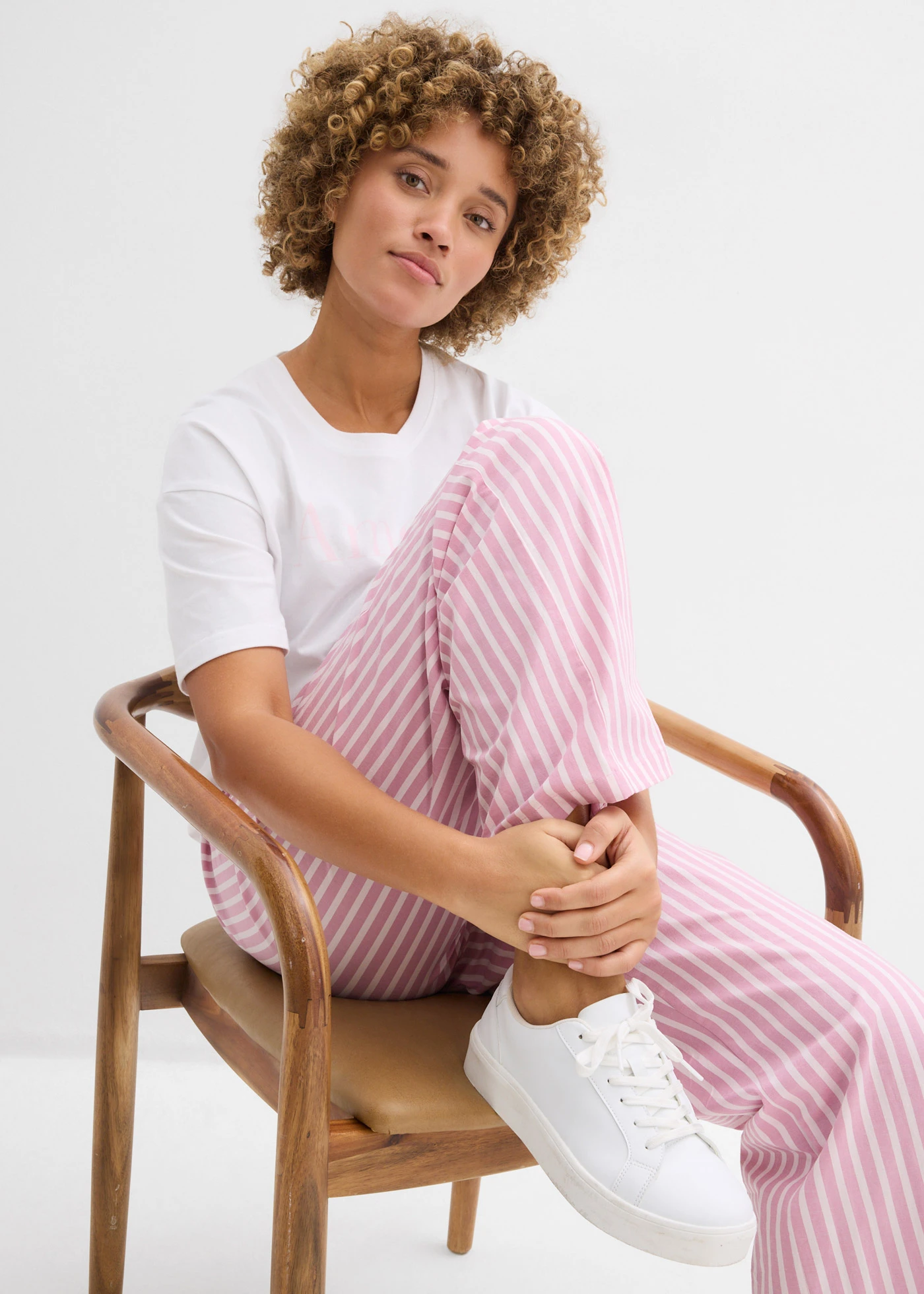 Pantaloni palazzo din bumbac de poplin • roz deschis-mov-maroniu dungat vertical • magazin bonprix