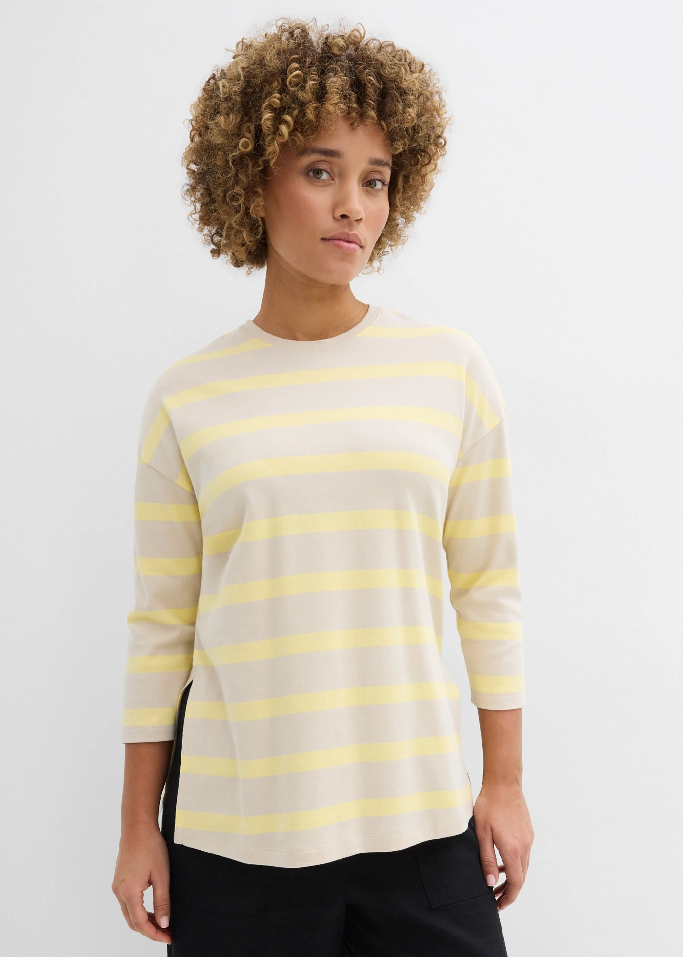 Bluză tricot lungă din bumbac organic greu • bej nisipiu mat-galben deschis în dungi • magazin bonprix