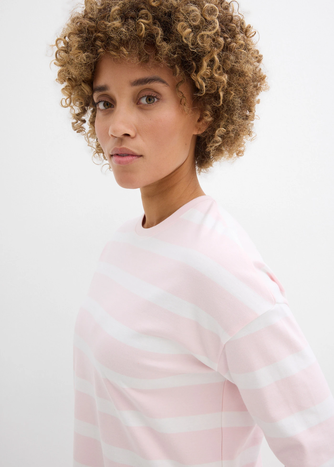 Bluză tricot lungă din bumbac organic greu • roz deschis-ecru în dungi • magazin bonprix