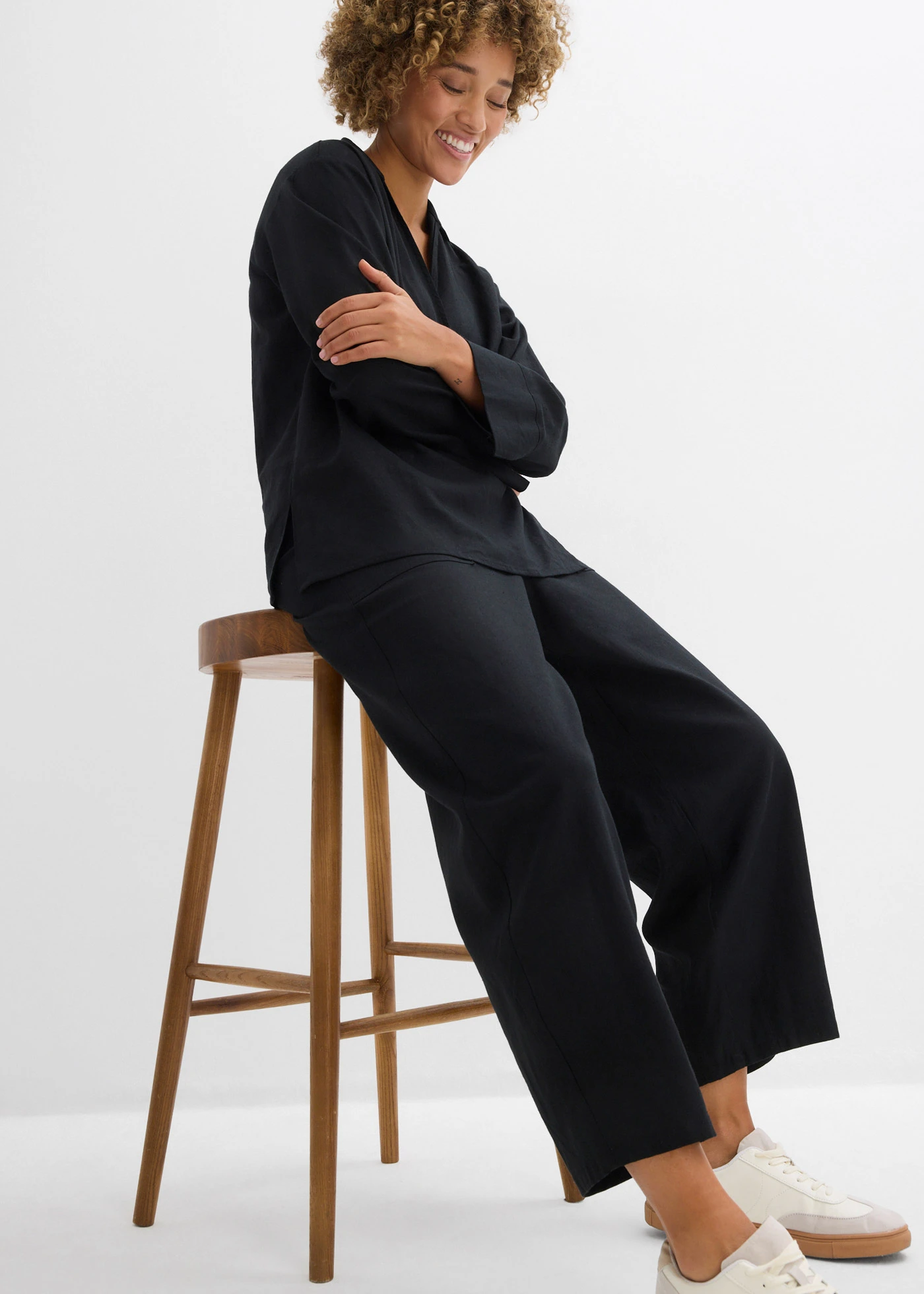 Pantaloni barrel din material subțire cu in • negru • magazin bonprix