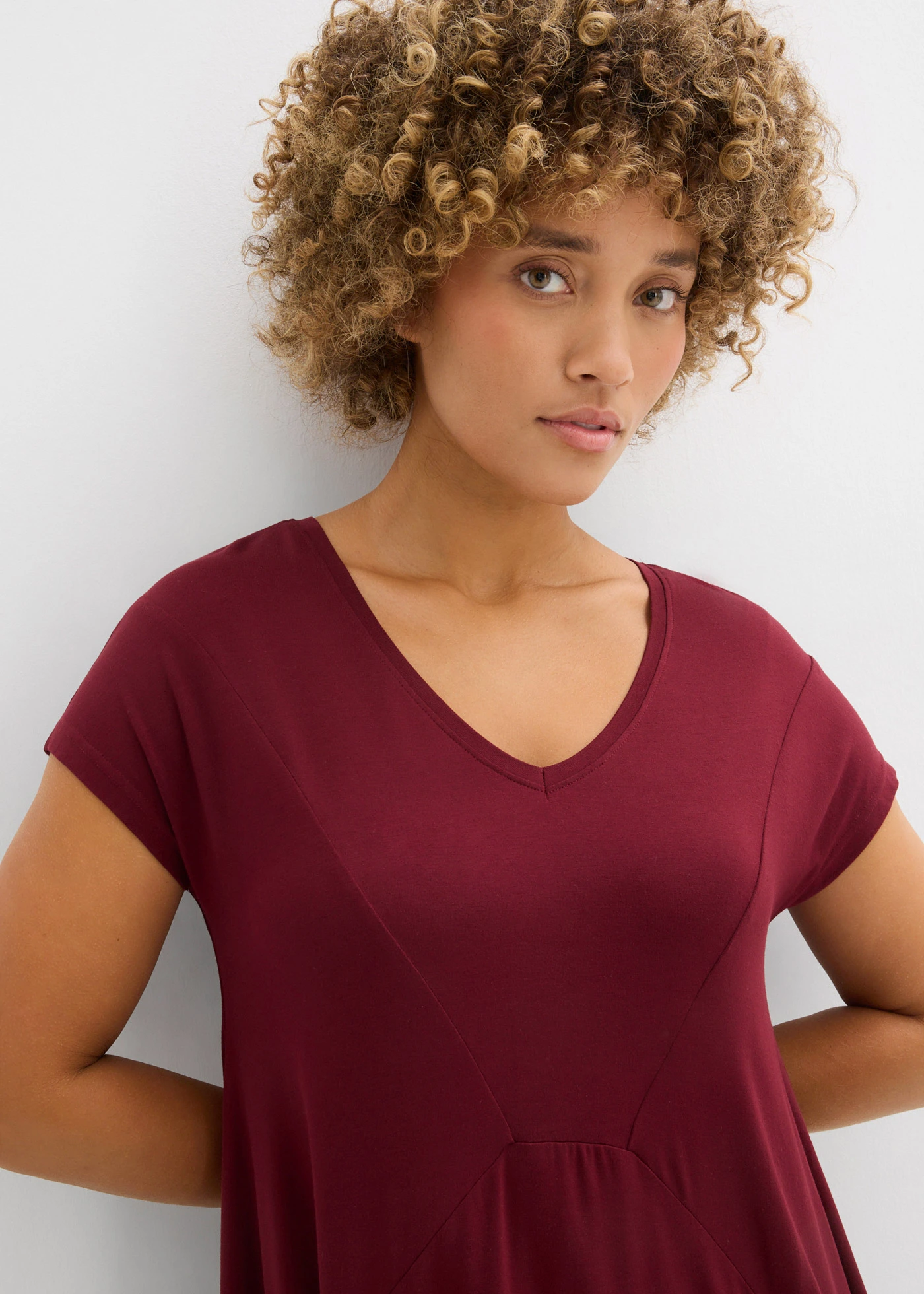 T-shirt long • rouge érable • Boutique bonprix