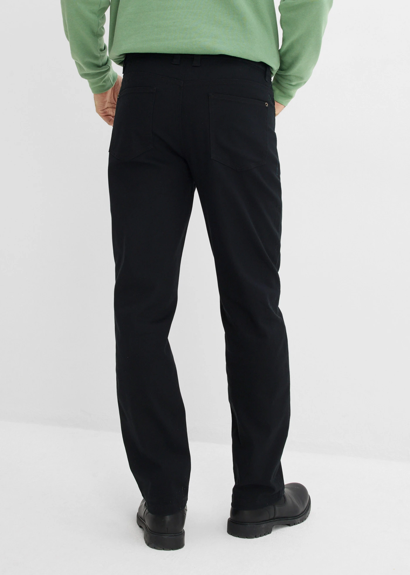 Lot de 2 pantalons extensibles, coupe droite classique • bleu foncé+noir • Boutique bonprix