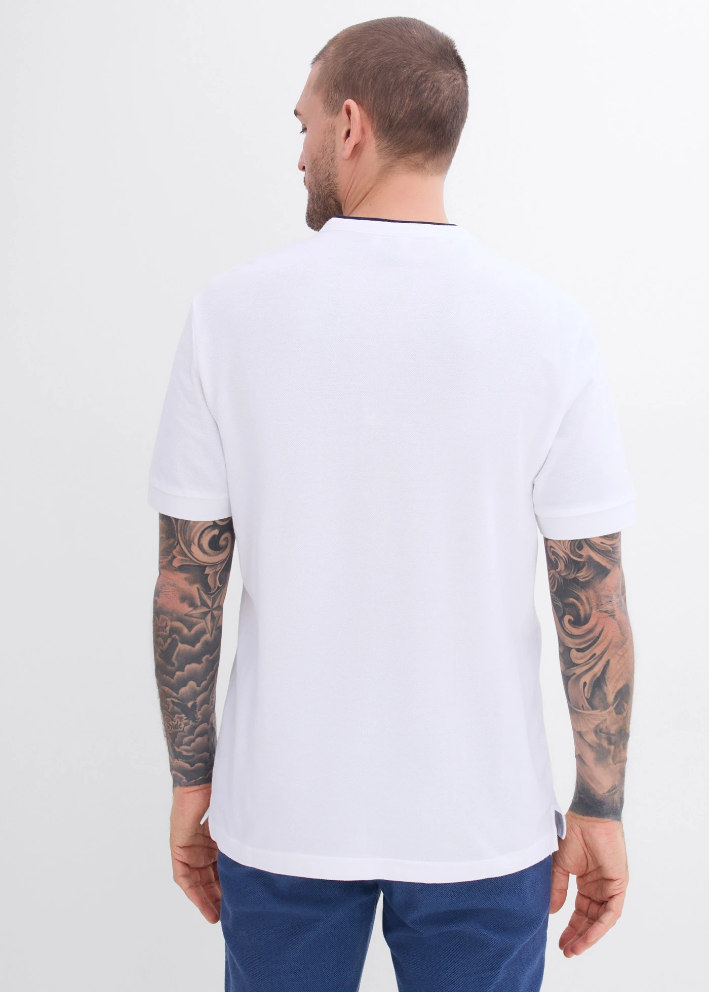 Polo en maille piquée 100% coton à col montant • blanc • Boutique bonprix