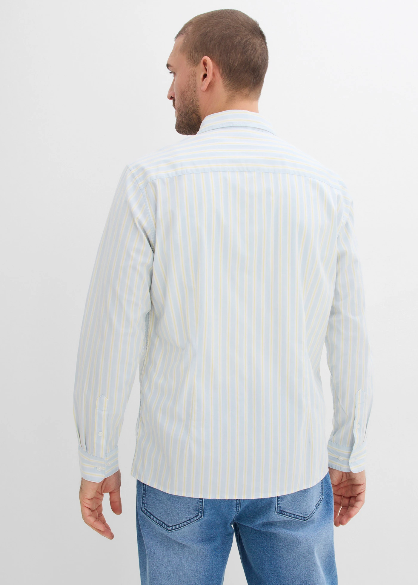 Business košile, Modern Fit, nežehlí se • pudrově modro-bílo-světle žlutá podélně pruhovaná • bonprix obchod