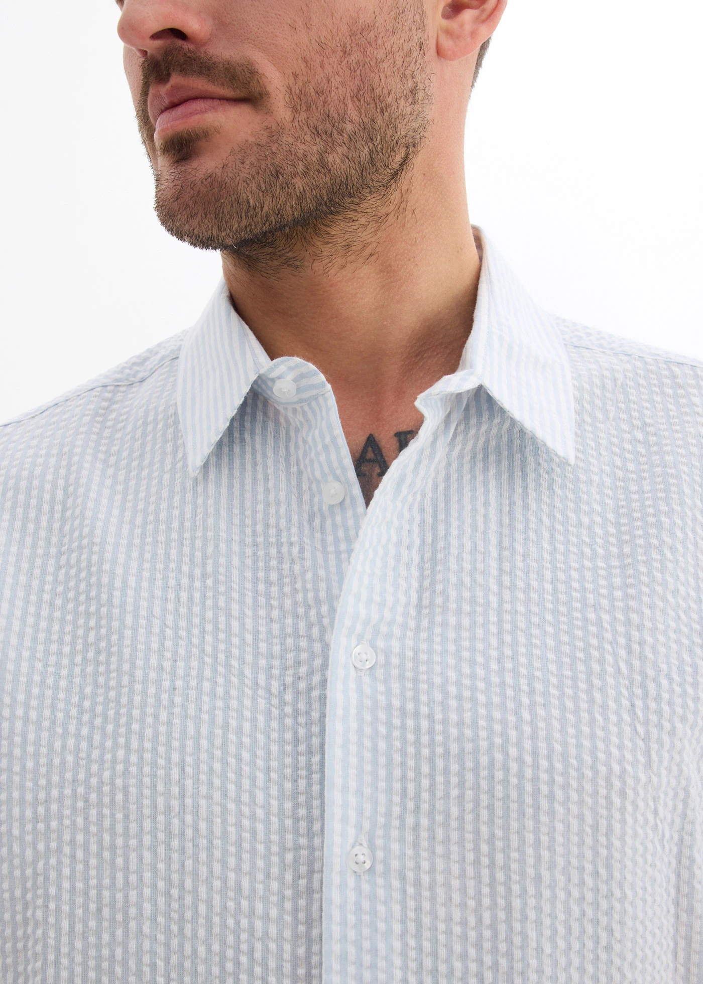 Košile z bavlněného seersuckeru, Regular Fit • pudrově modro-bílá podélně pruhovaná • bonprix obchod