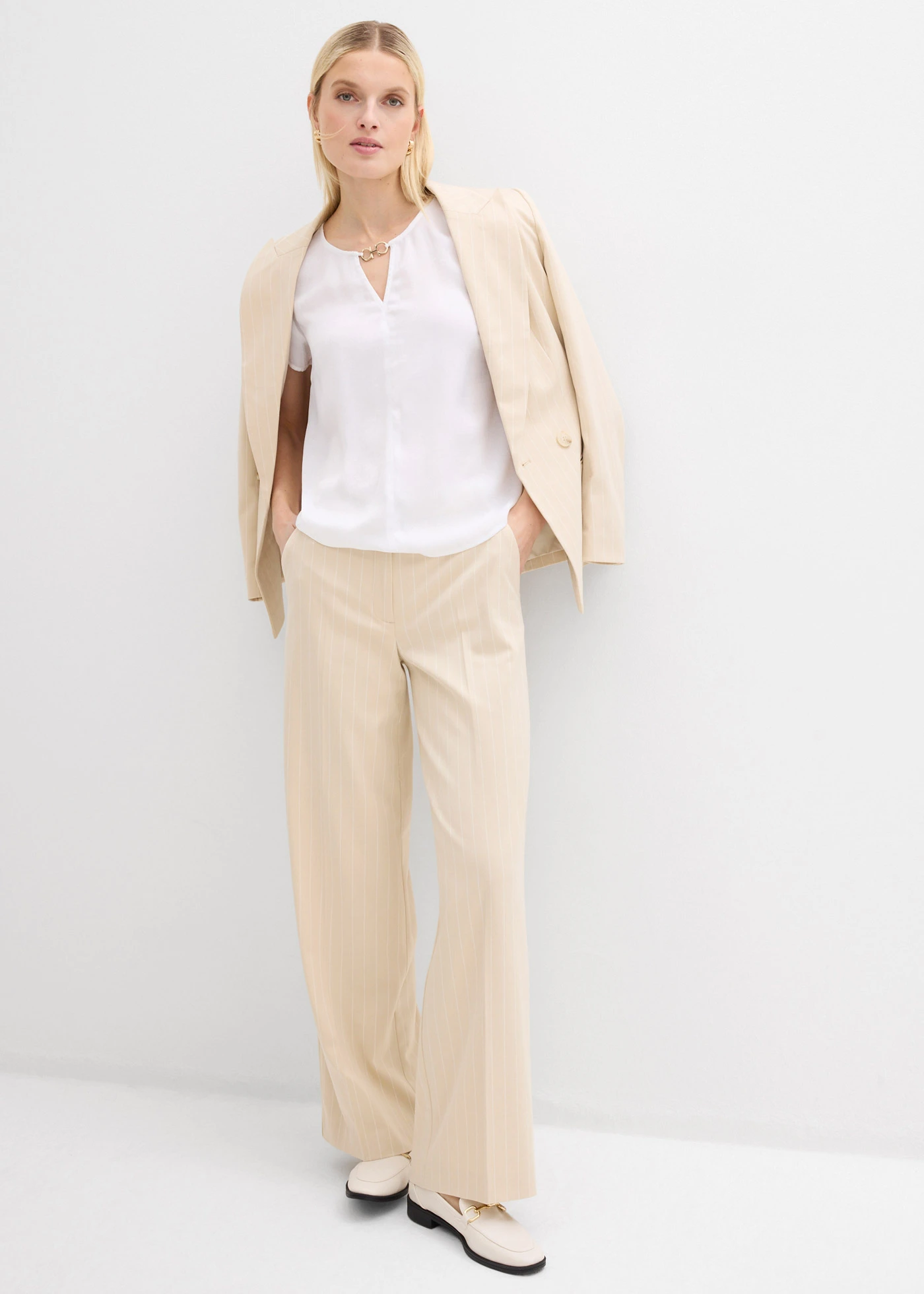 Tunique en satin fin • blanc • Boutique bonprix