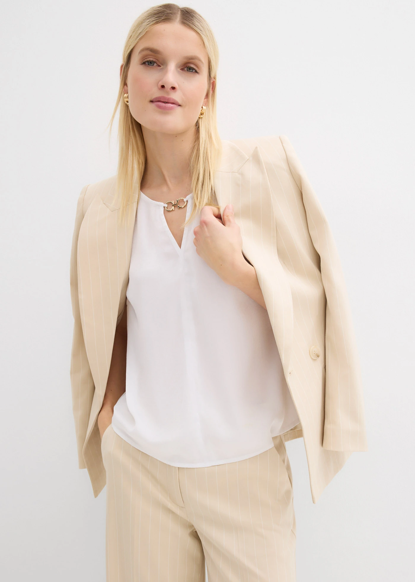 Blazer met krijtstreep • lichtsand/wit gestreept • bonprix online shop