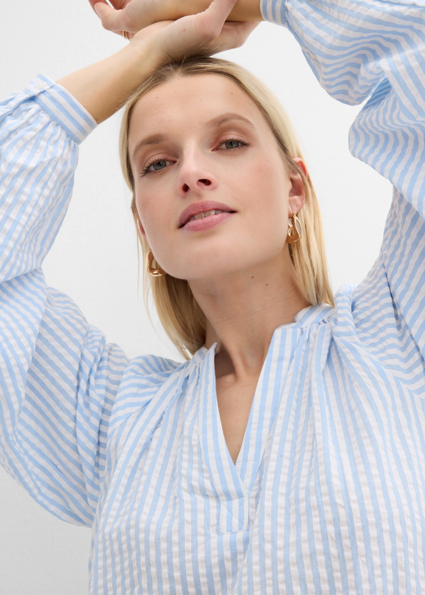 Rochie-tunică din bumbac 100% • bleu/alb cu dungi • magazin bonprix