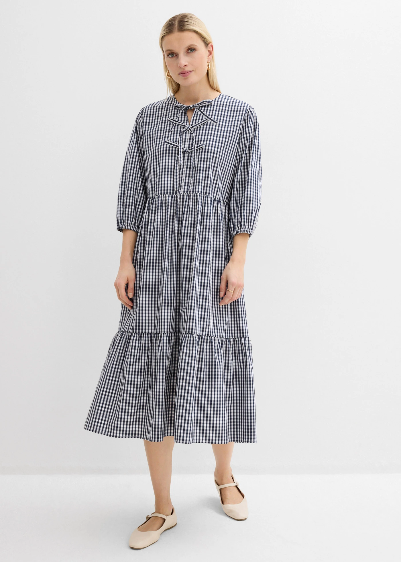 Robe midi en coton extensible • bleu foncé-blanc carreaux • Boutique bonprix