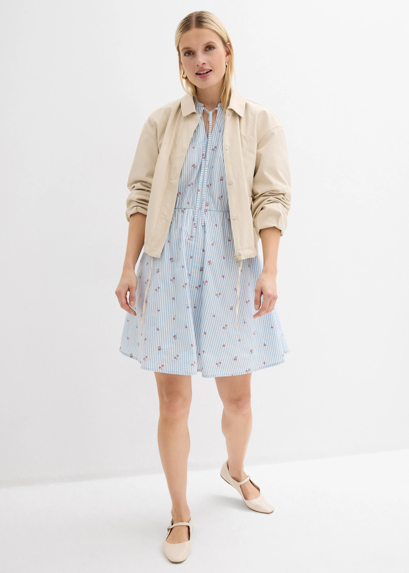 Robe courte 100% coton • bleu clair-blanc rayé • Boutique bonprix