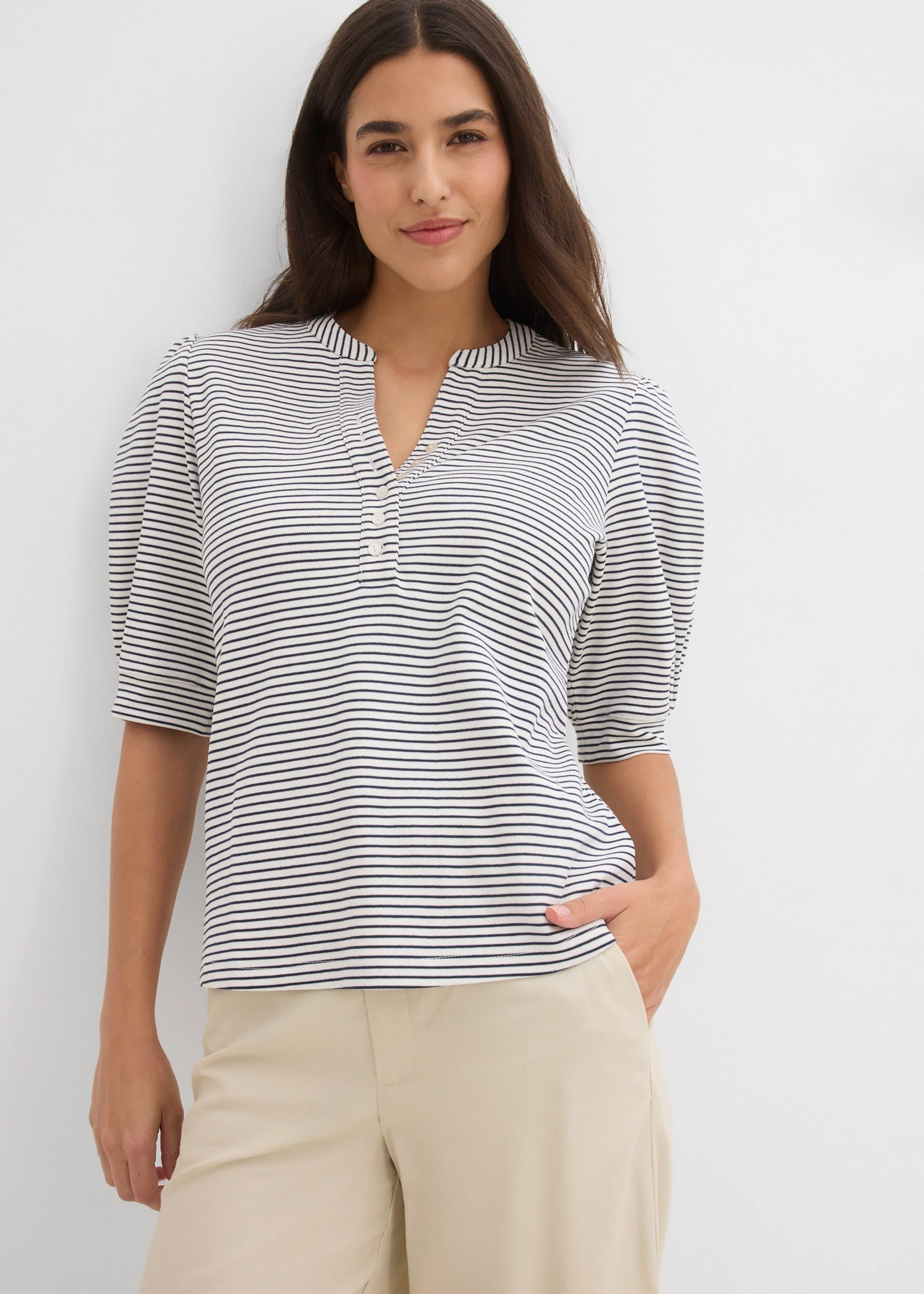 Shirt van puur biologisch katoen • parelwit/donkerblauw gestreept • bonprix online shop