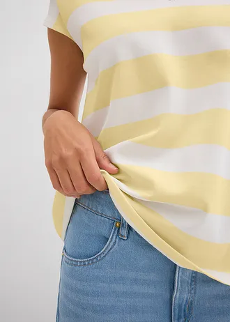 T-shirt rayé • écru/jaune clair rayé • Boutique bonprix