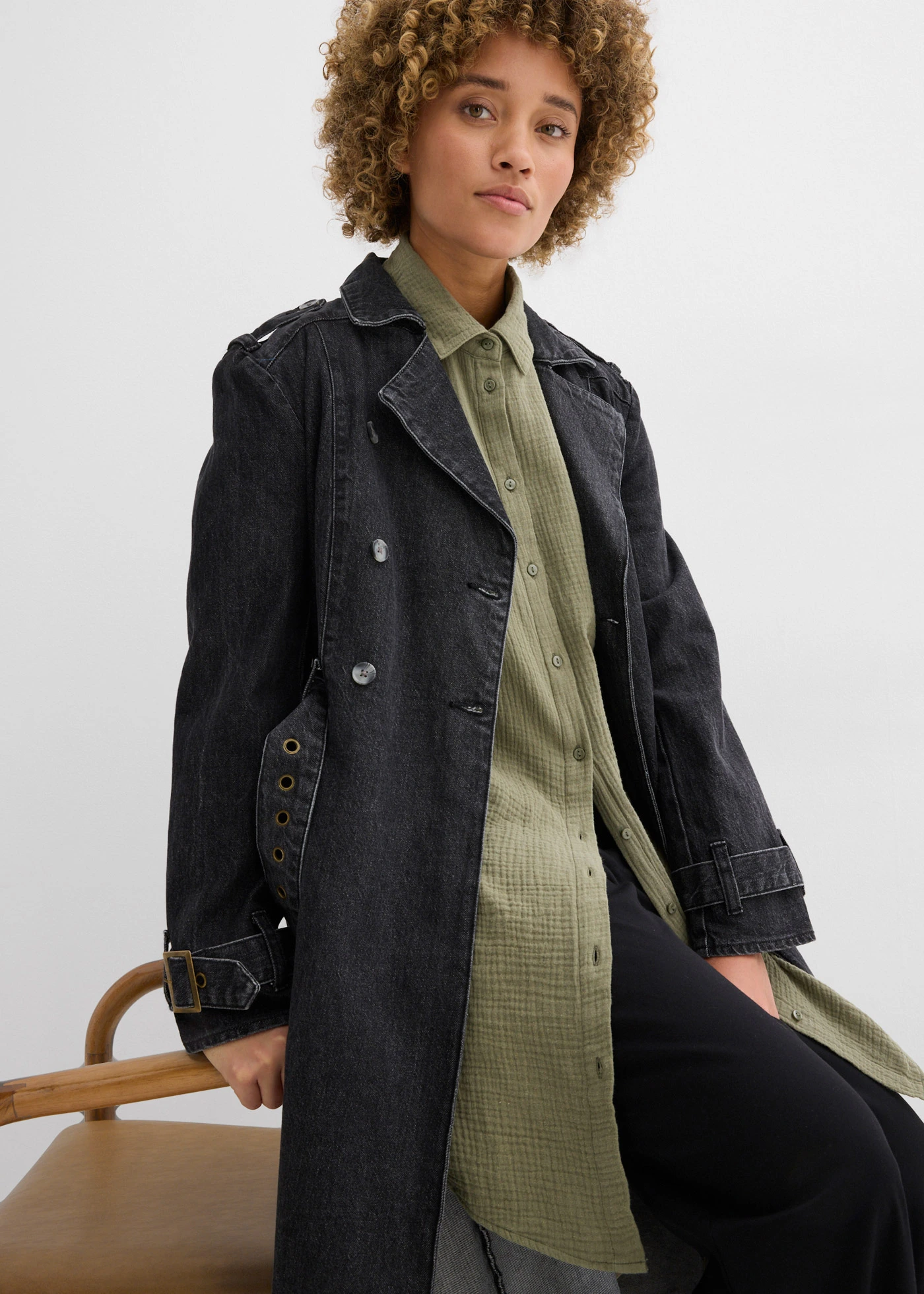 Oversized blouse van mousseline • olijfgroen • bonprix online shop