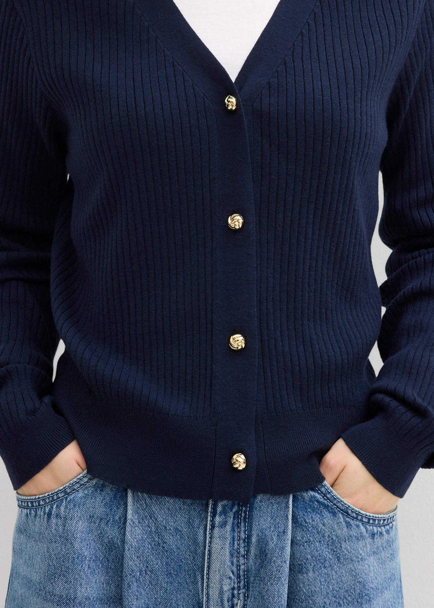 Gebreid vest in een zachte viscosemix • donkerblauw • bonprix online shop