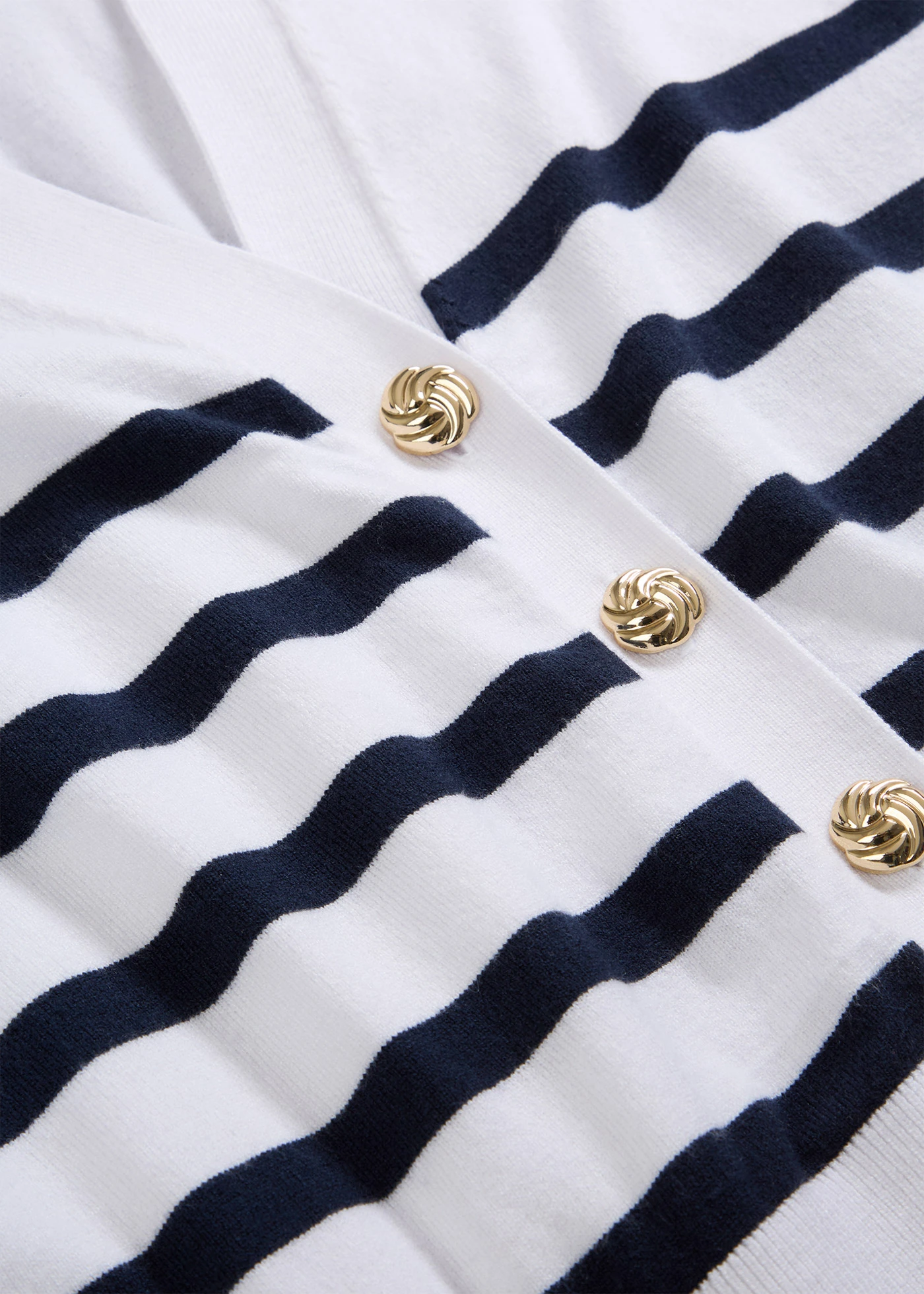 Gebreid vest in een zachte viscosemix • wit-donkerblauw gestreept • bonprix online shop