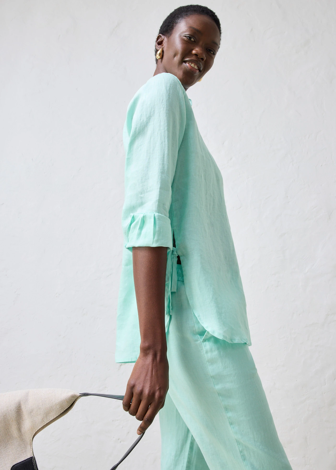 Overhemdblouse van linnen • lichtmint • bonprix online shop