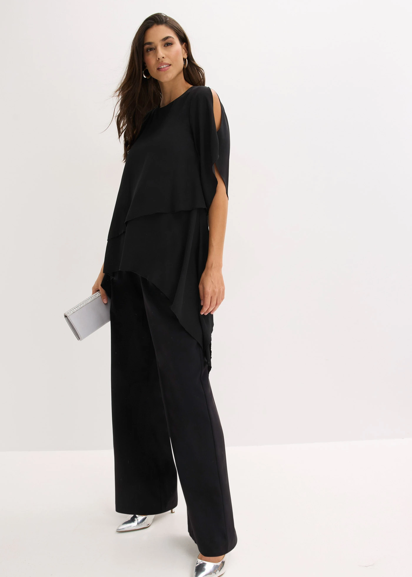 Blouse met puntjes in layerlook • zwart • bonprix online shop