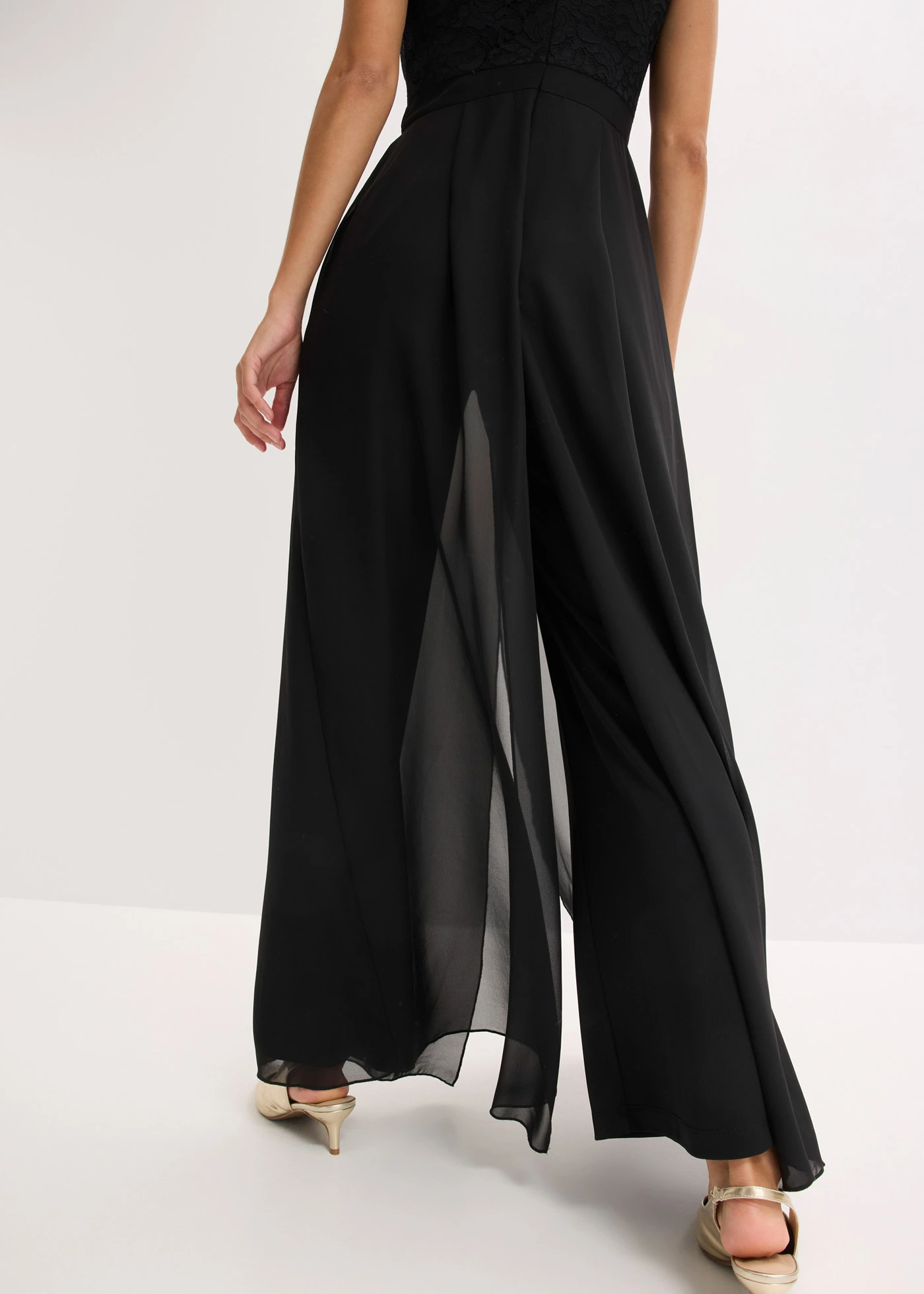 Combinaison avec dentelle et empiècement de mousseline • noir • Boutique bonprix